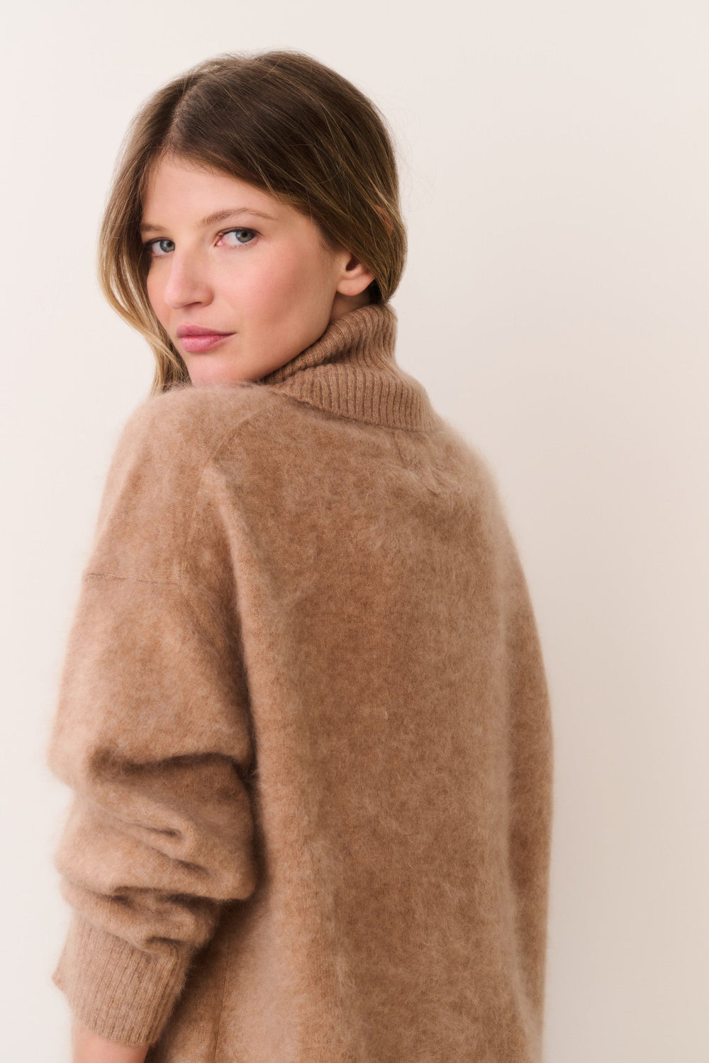 Nia Cashmere Turtleneck Sweater
