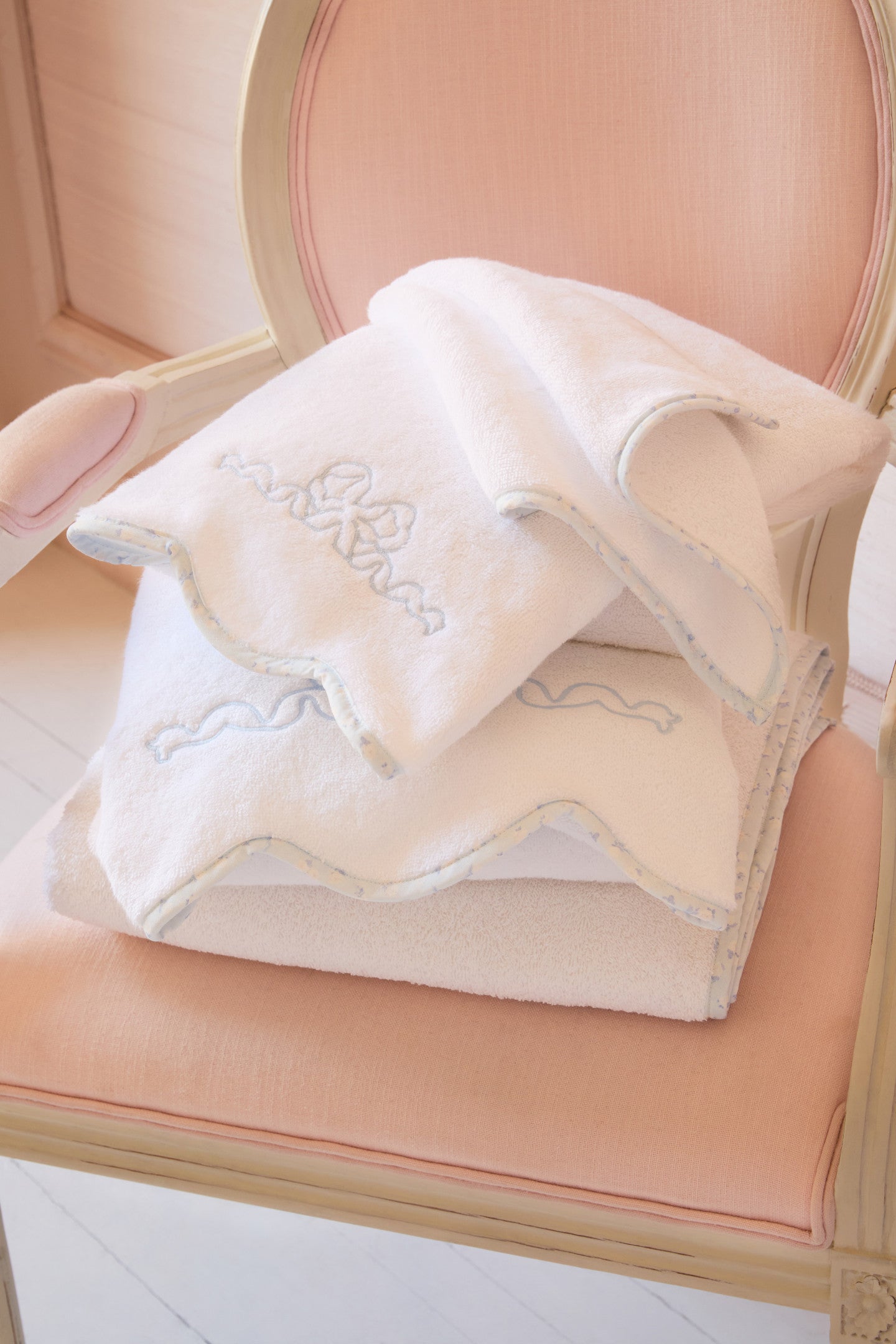 Bow-Embroidered Bath Towel