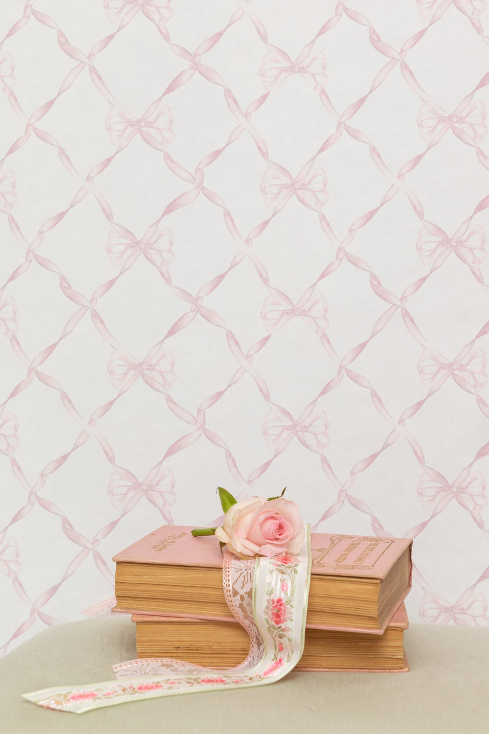 Baby Bow Faded Primrose Standard Wallpaper